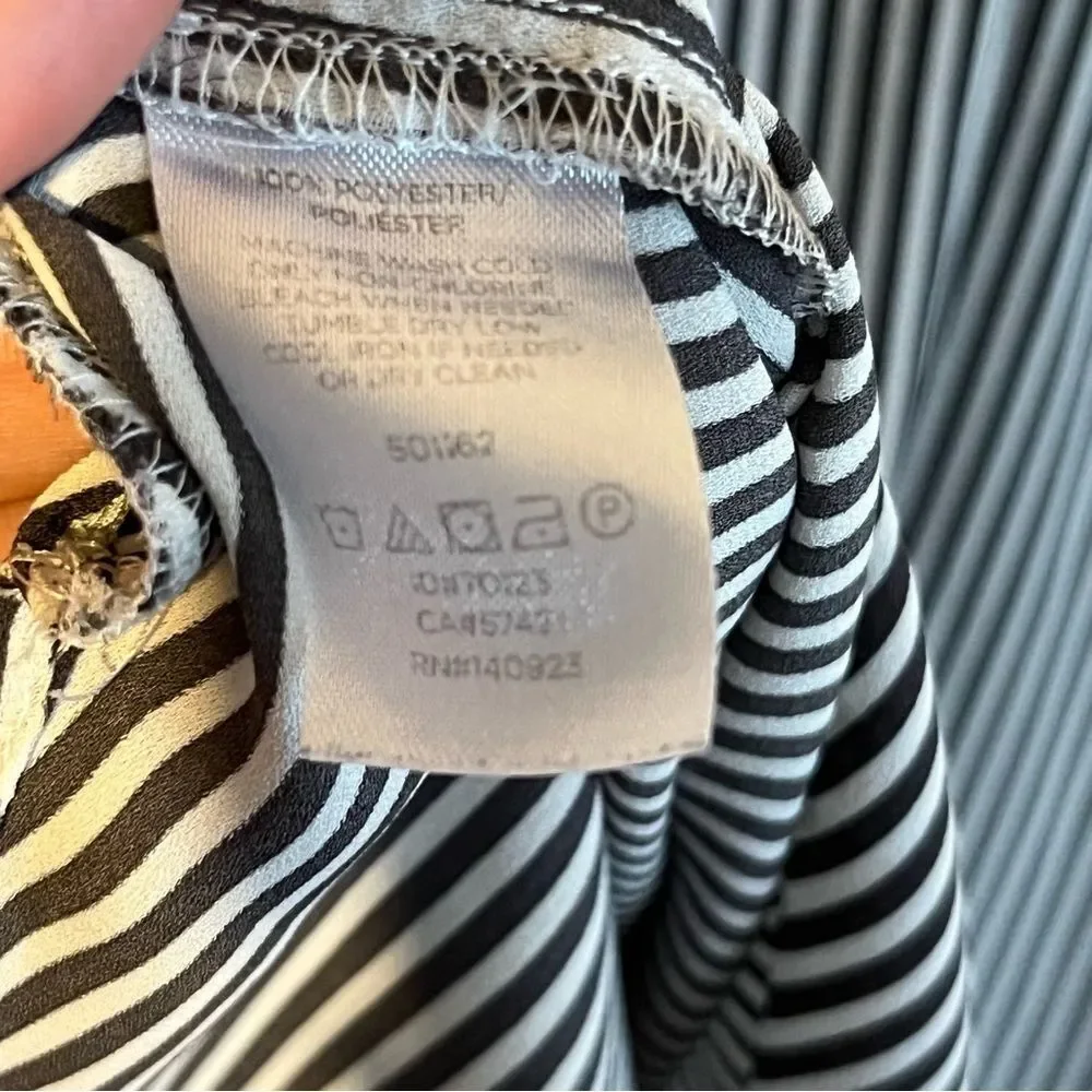 Loft Grey & White Striped Tank Top - Picture 4 of 7